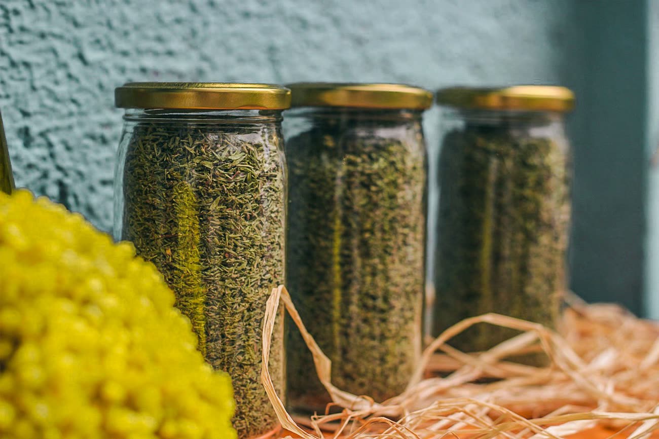 Dried herbs and herbal teas